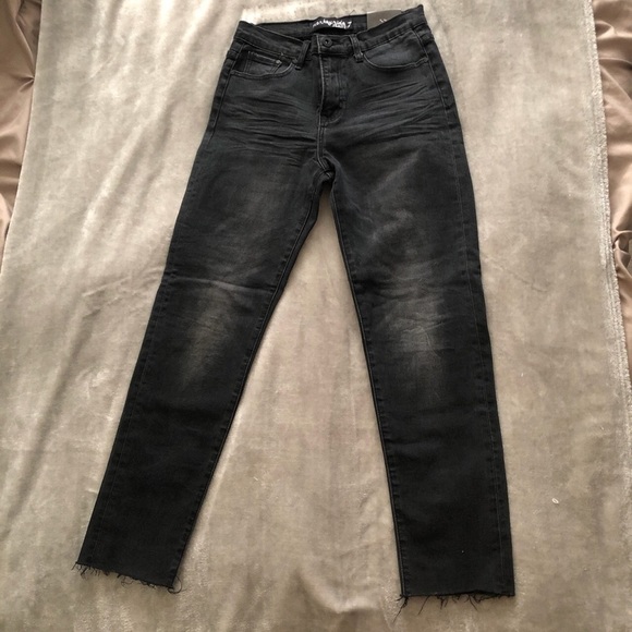 Monkey Ride Mid Rise Faded black jeans women Size 7 - Picture 2 of 4